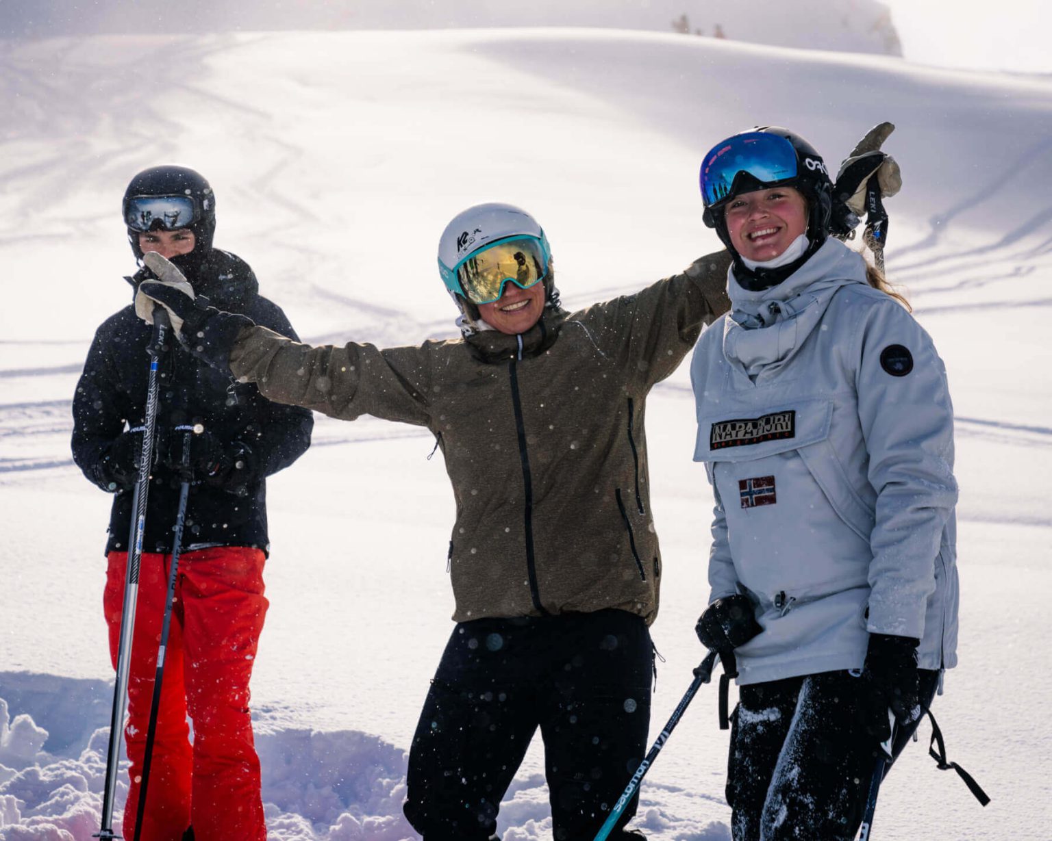 Zwei Skifahrer beim Skiunterricht in Kaprun mit professionellem Skilehrer Level 4